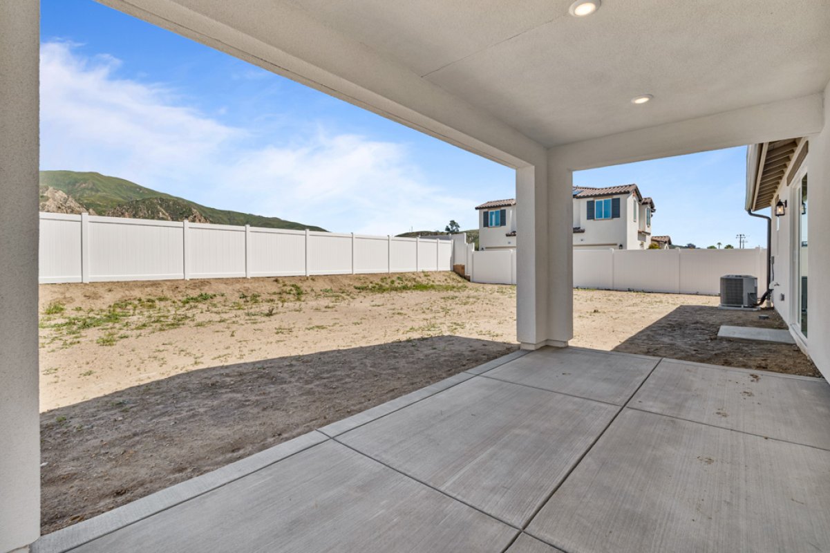 Available & QuickMove Home in Piru, CA 3813 Shannon Lane Plan Four